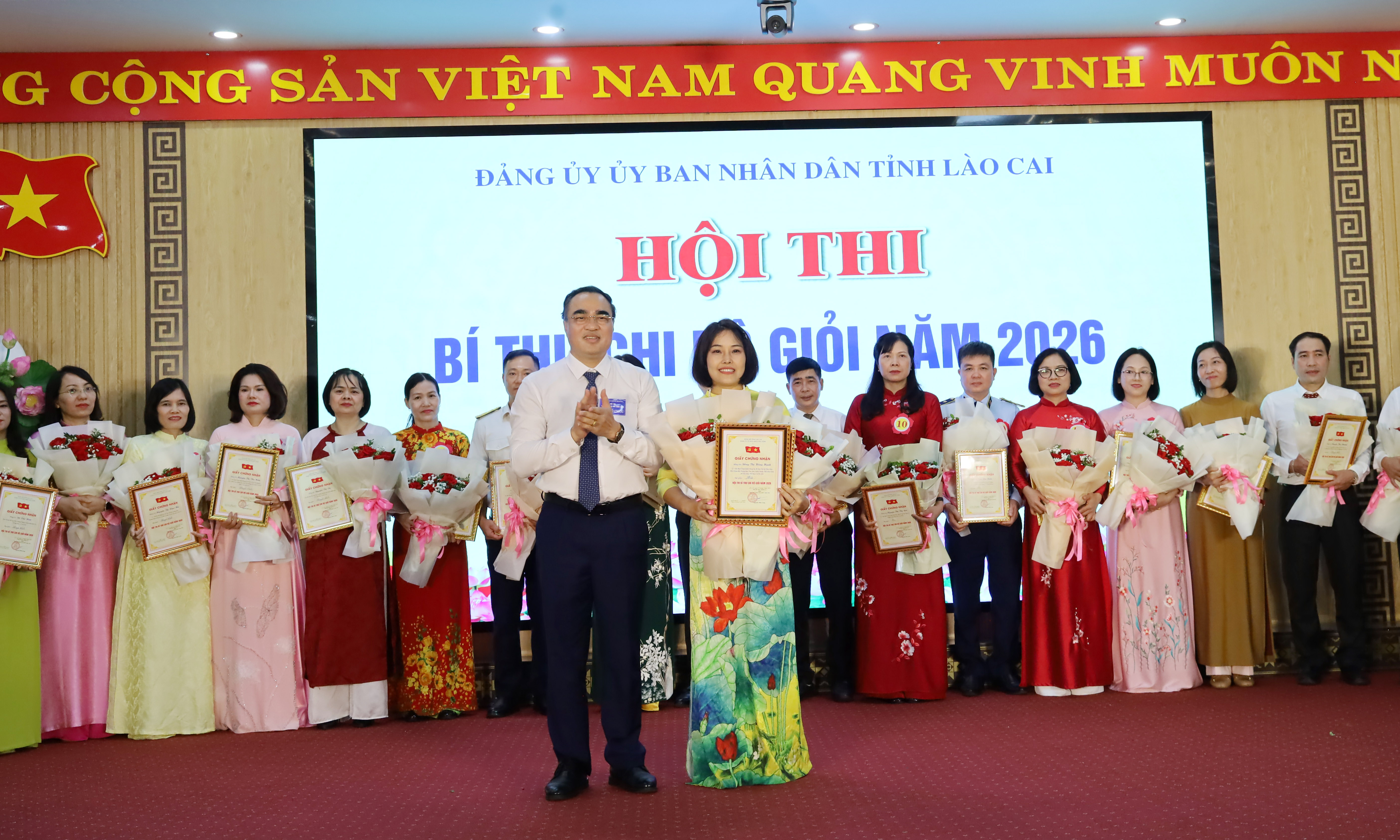 anh tin bai