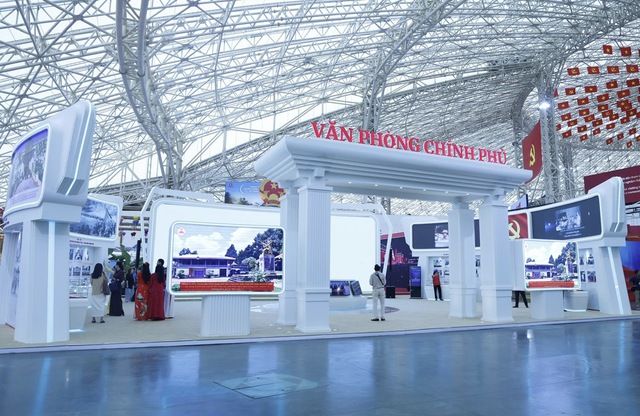 Văn phòng Chính phủ được nhận Bằng khen của Thủ tướng và giải ‘Không gian trưng bày tiêu biểu’- Ảnh 3. Văn phòng Chính phủ được nhận Bằng khen của Thủ tướng và giải ‘Không gian trưng bày tiêu biểu’- Ảnh 3.