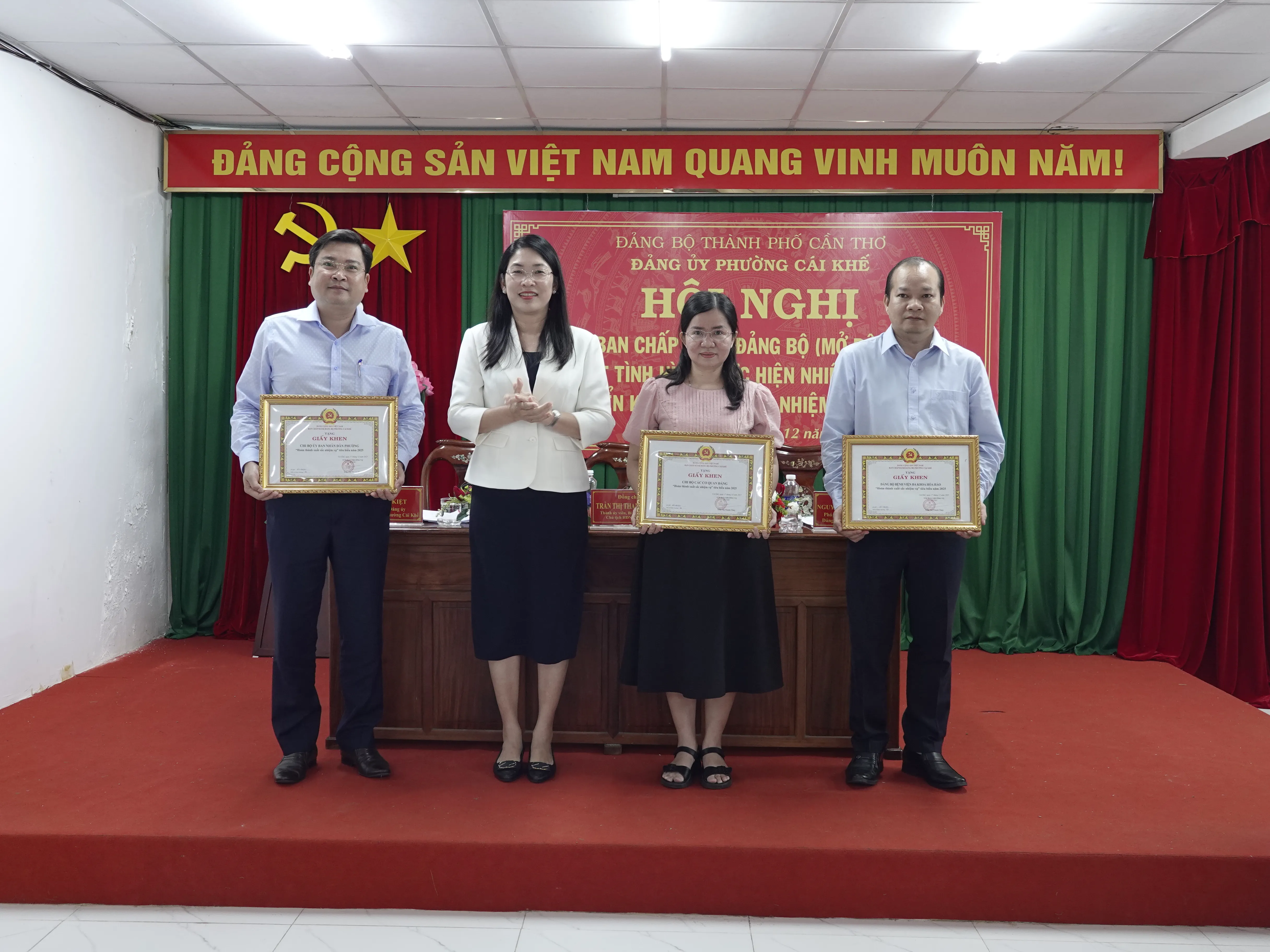 Đảng ủy các phường Cái Khế, Ninh Kiều tổng kết công tác năm 2025