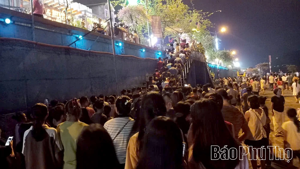 Phú Thọ rộn ràng đêm Quốc Khánh