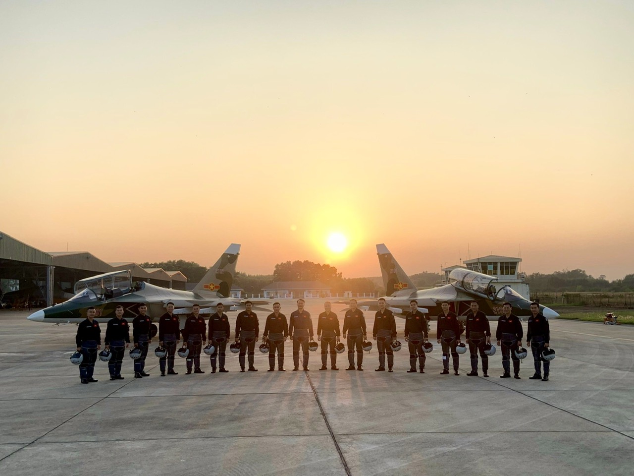 Cán bộ, giảng viên Trung đoàn 940, trường Sĩ quan Không quan tham gia thực hiện nhiệm vụ A80.