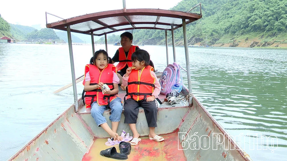 Tiền Phong – những khó khăn trước thềm năm học mới