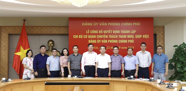 Thành lập Chi bộ cơ quan chuyên trách tham mưu, giúp việc Đảng ủy VPCP- Ảnh 3.