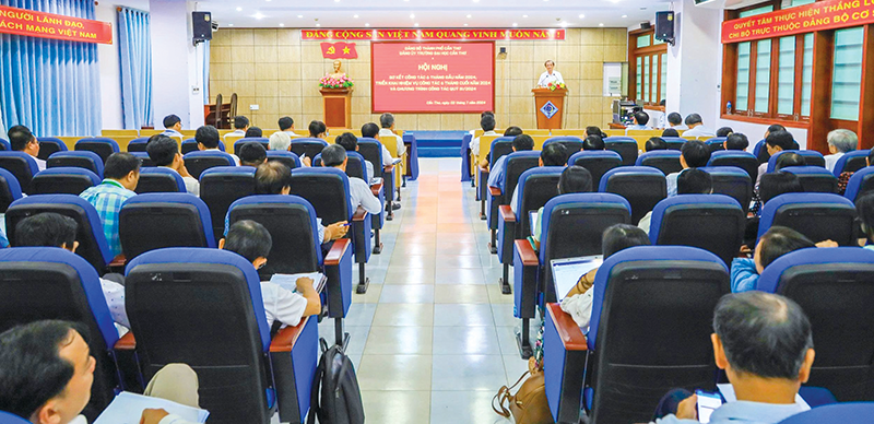 Phấn đấu đưa Đại học Cần Thơ vào nhóm các trường đại học hàng đầu châu Á ở nhiều lĩnh vực