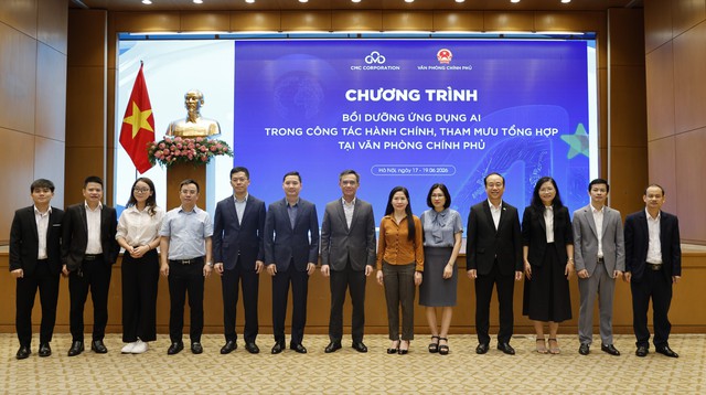 Bồi dưỡng ứng dụng AI trong công tác hành chính, tham mưu tổng hợp tại VPCP- Ảnh 2.
