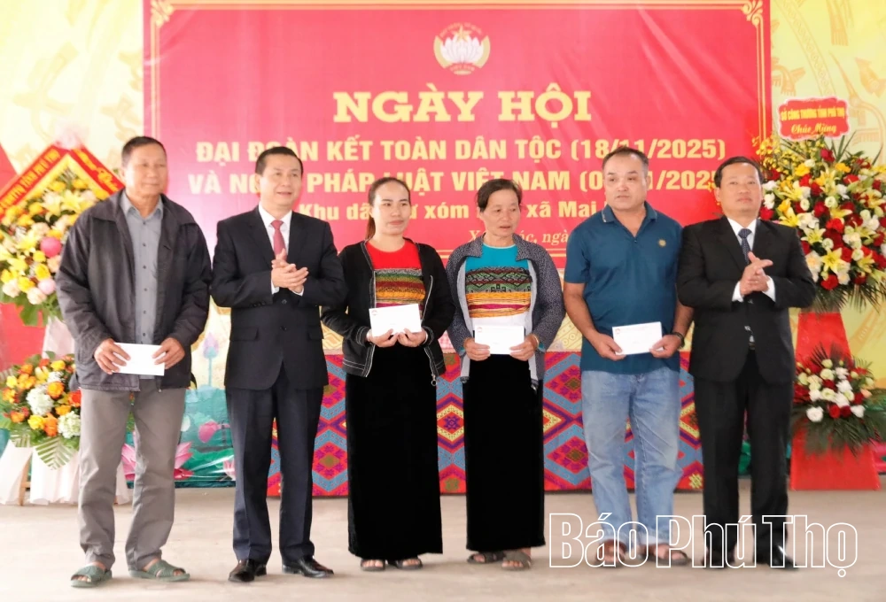 Ngày hội đại đoàn kết toàn dân tộc xóm Lác, xã Mai Hạ