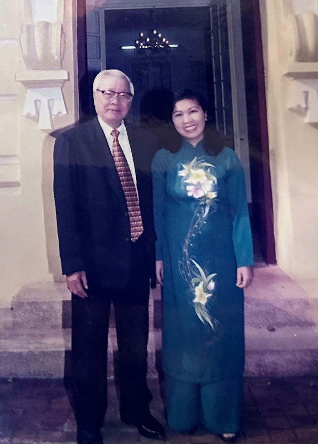 Tận tụy cống hiến cho sự nghiệp phát triển Văn phòng Chính phủ - Ảnh 1.