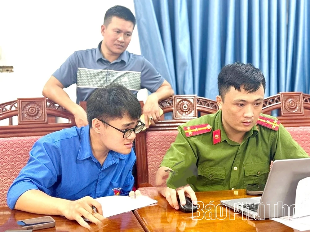 Đầu tầu tham gia chuyển đổi số