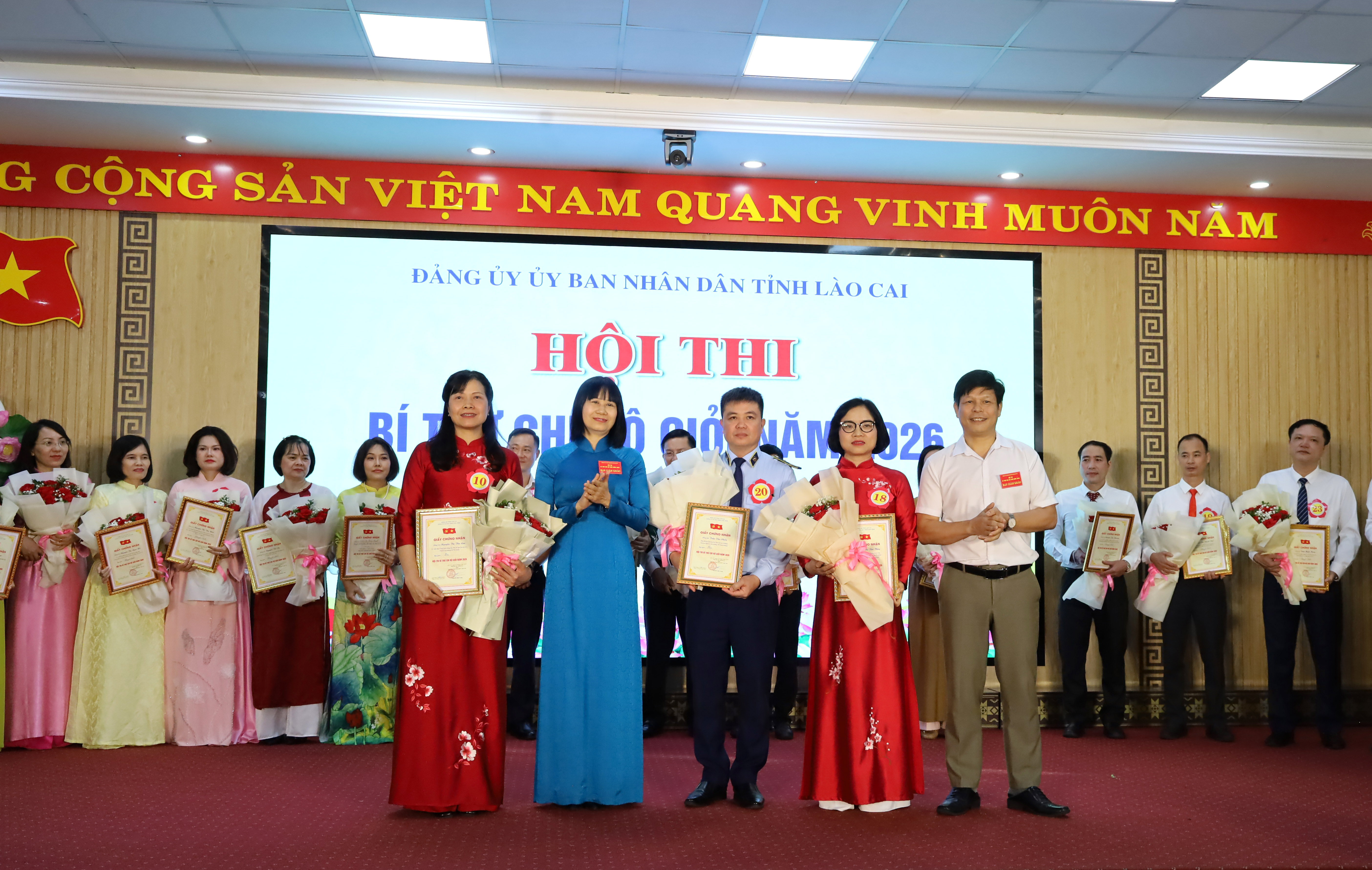 anh tin bai