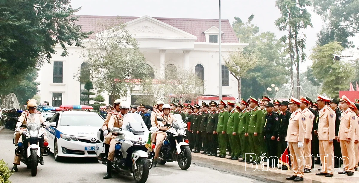 Ra quân thực hiện Đợt cao điểm tấn công, trấn áp tội phạm, bảo đảm an ninh trật tự