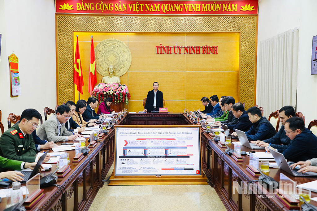 Quang cảnh buổi l&agrave;m việc.