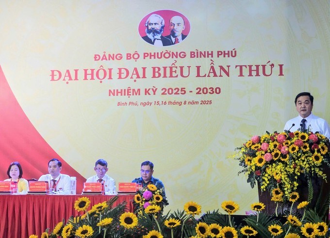 Đồng chí Bùi Tá Hoàng Vũ phát biểu chỉ đạo đại hội