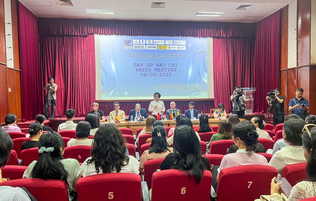 18 bộ phim tham gia Liên hoan Phim Tài liệu châu Âu - Việt Nam lần thứ 15 - Ảnh 4. 18 bộ phim tham gia Liên hoan Phim Tài liệu châu Âu - Việt Nam lần thứ 15 - Ảnh 4.