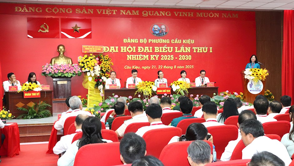 Quang cảnh đại hội