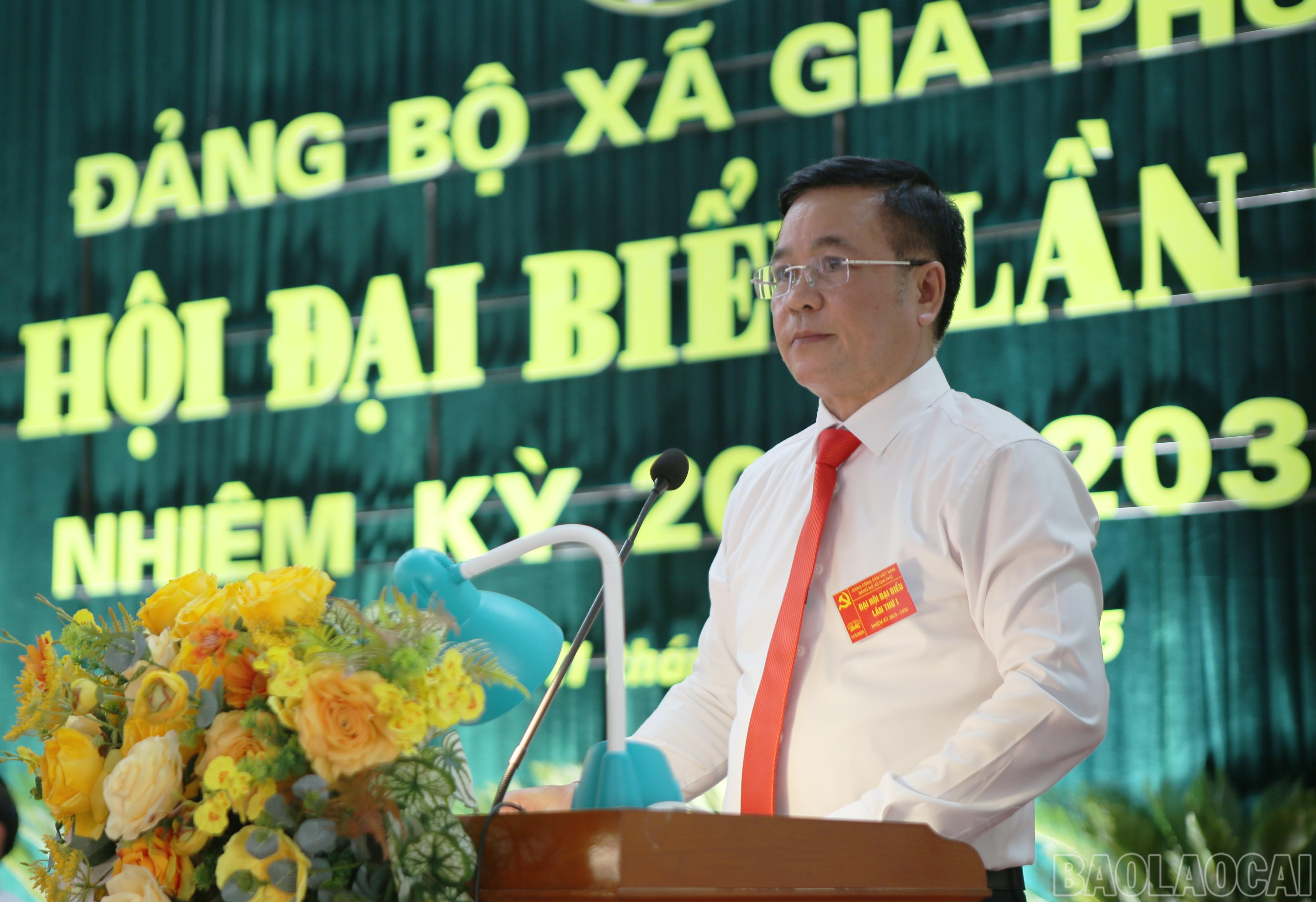 Bí thư Đảng ủy xã Gia Phú Ngô Minh Quế phát biểu khai mạc Đại hội. baolaocai-br_4-1221.jpg