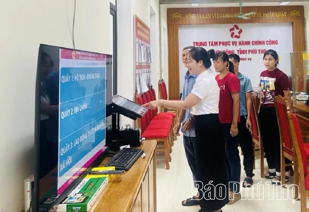 Khi chính quyền “số hóa” để gần dân hơn