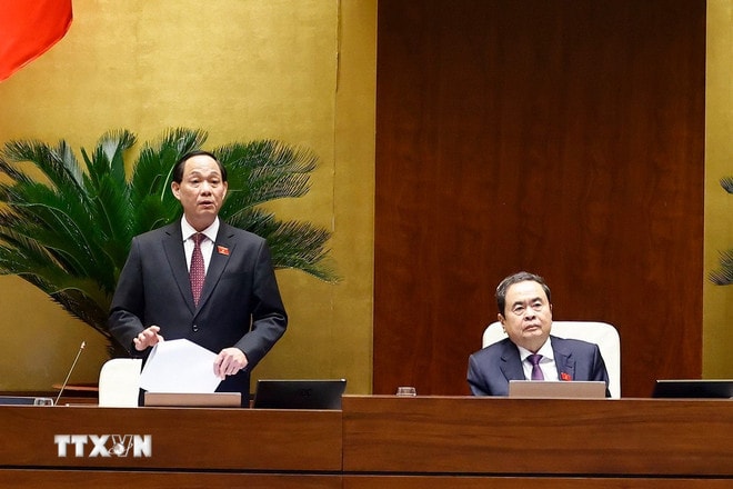 Phó Chủ tịch Quốc hội Trần Quang Phương phát biểu. (Ảnh: Doãn Tấn/TTXVN) ttxvn-quoc-hoi-thong-qua-cac-luat-nghi-quyet-quan-trong-tran-quang-phuong.jpg