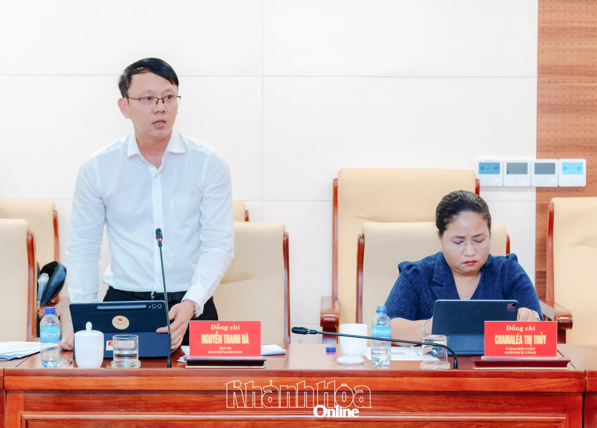 Phó Chủ tịch UBND tỉnh Nguyễn Thanh Hà phát biểu tại hội nghị.