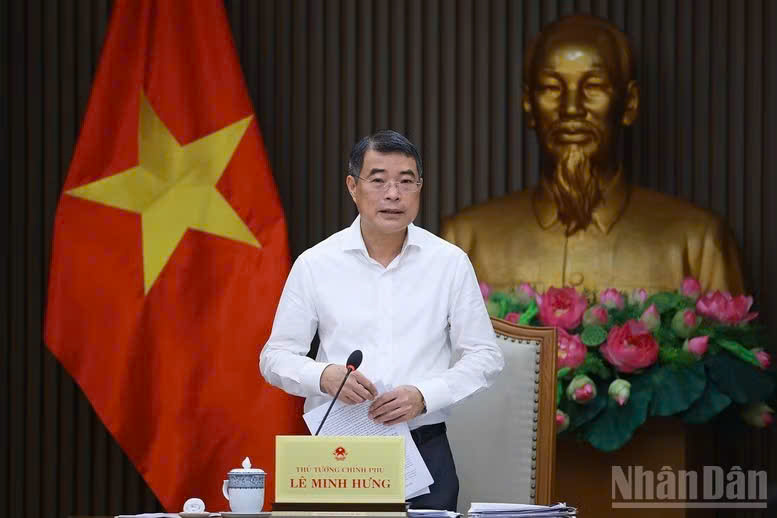 Thủ tướng Chính phủ Lê Minh Hưng chủ trì cuộc làm việc với Bộ Y tế. (Ảnh: VGP/Nhật Bắc)