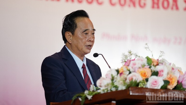 Chủ tịch Hội Khmer-Việt Nam tại Campuchia Sim Chy chia sẻ tại buổi lễ. (Ảnh: HUY VŨ) ndo_br_dsc01504-479.jpg