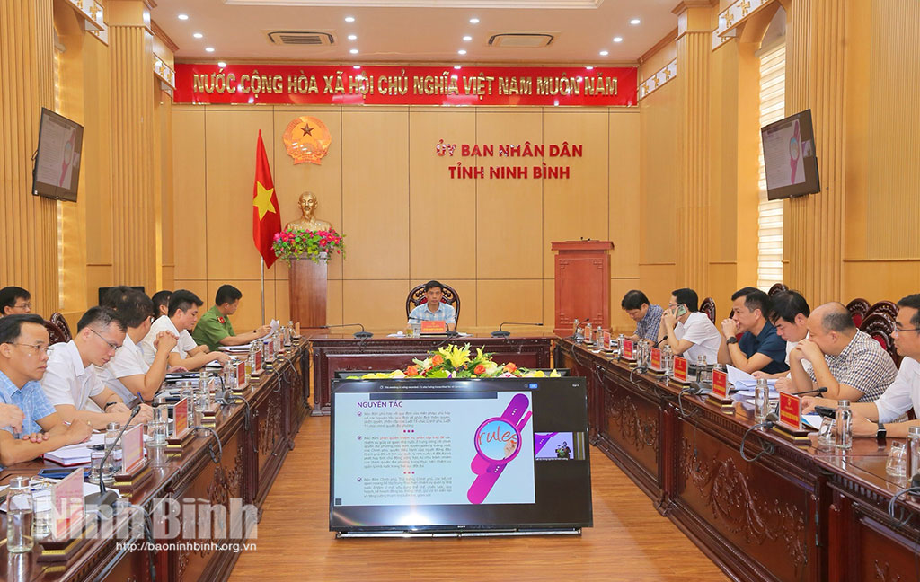 Các đại biểu dự Hội nghị tại điểm cầu Ninh Bình.