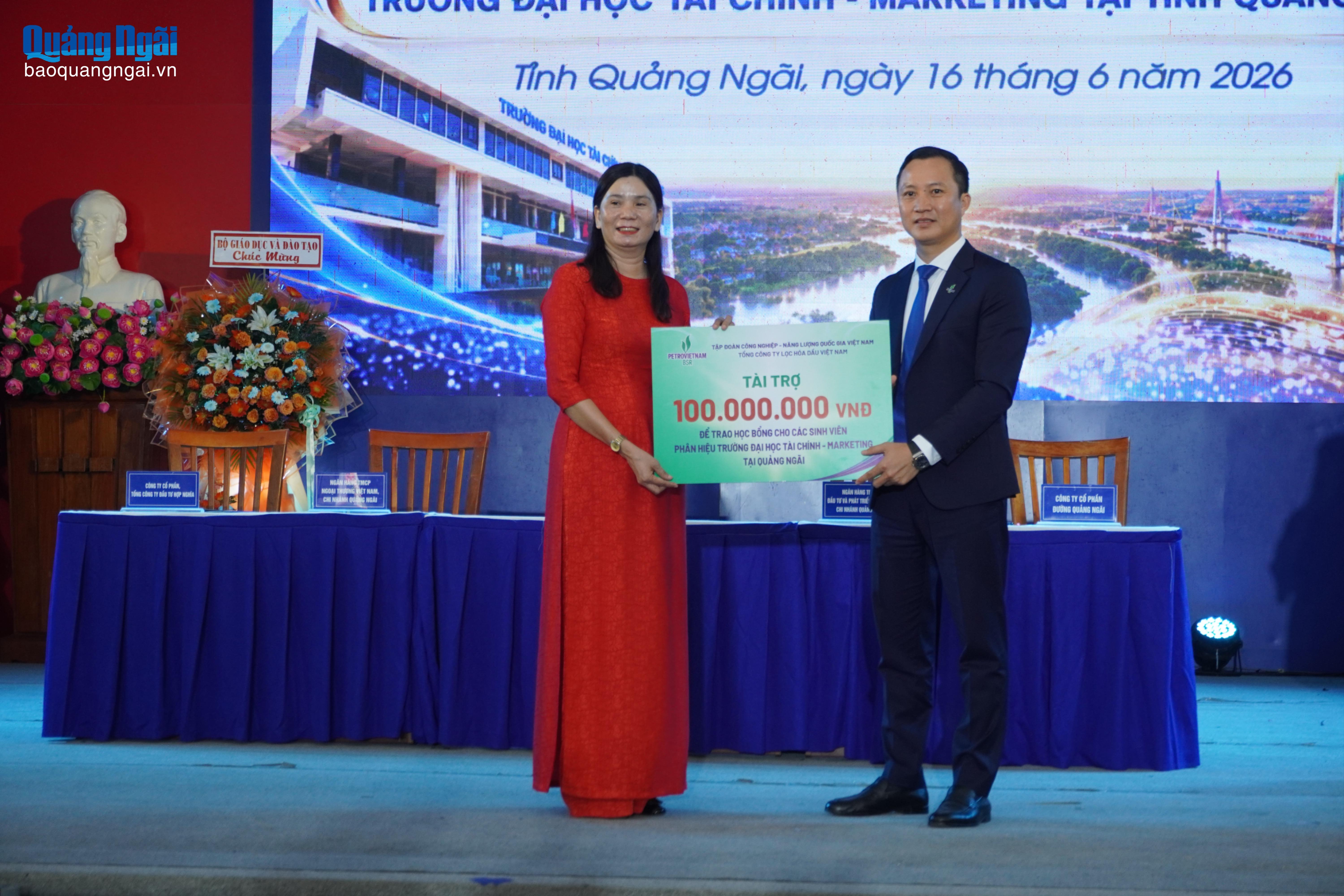 Báo và Phát thanh, Truyền hình Quảng Ngãi