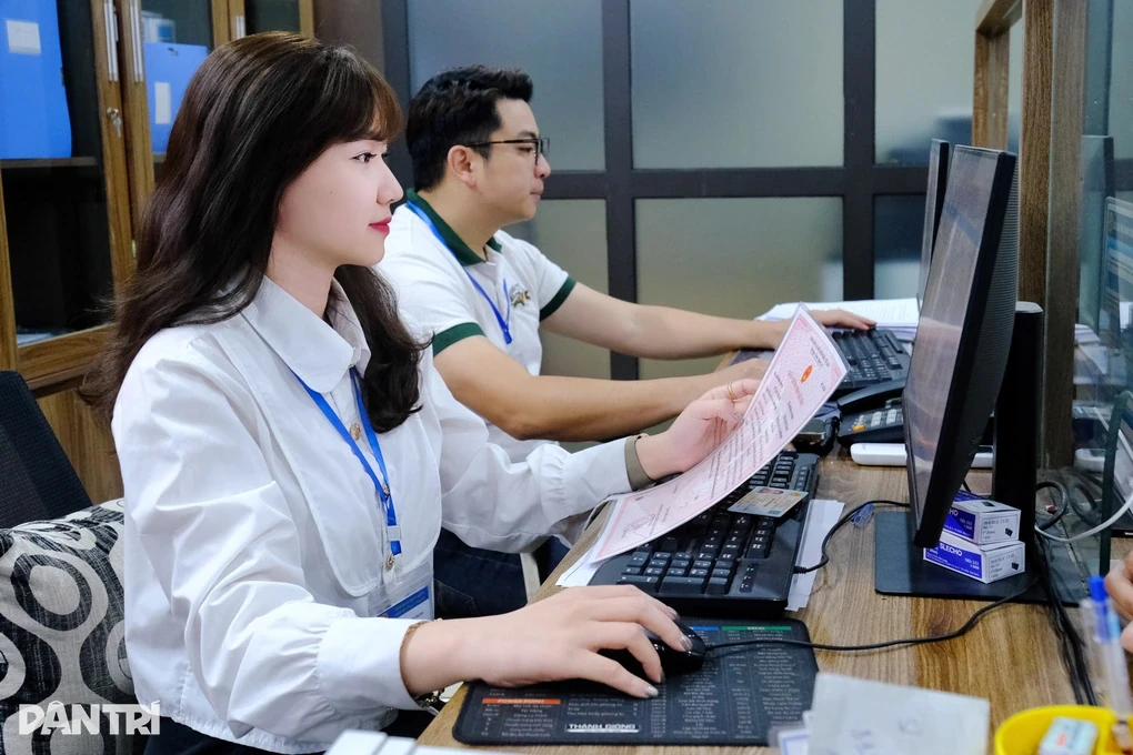 Sau sắp xếp bộ máy, chế độ lương và phụ cấp của cán bộ, công chức thế nào?