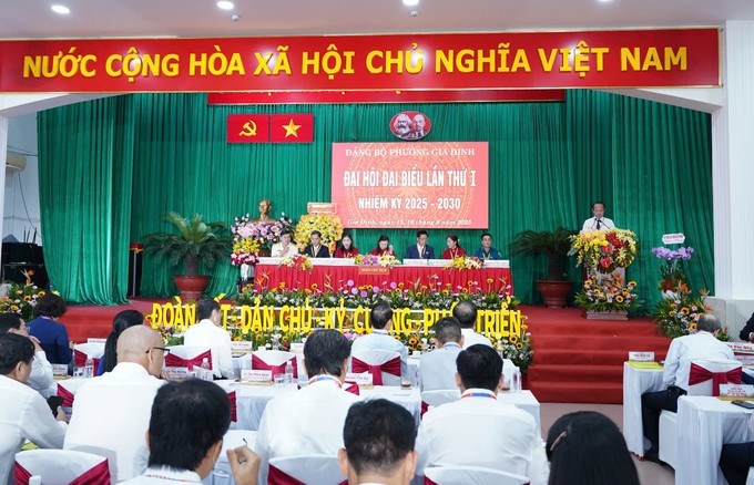 Chủ nhiệm Ủy ban Kiểm tra Thành ủy TPHCM Võ Văn Dũng phát biểu tại đại hội