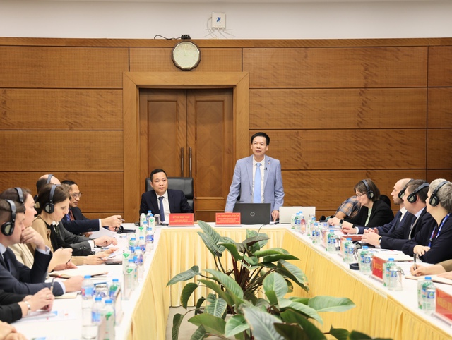 Tăng cường hợp tác Việt Nam – Liên bang Nga, chia sẻ kinh nghiệm chuyển đổi số trong hành chính công- Ảnh 2. Tăng cường hợp tác Việt Nam – Liên bang Nga, chia sẻ kinh nghiệm chuyển đổi số trong hành chính công- Ảnh 2.