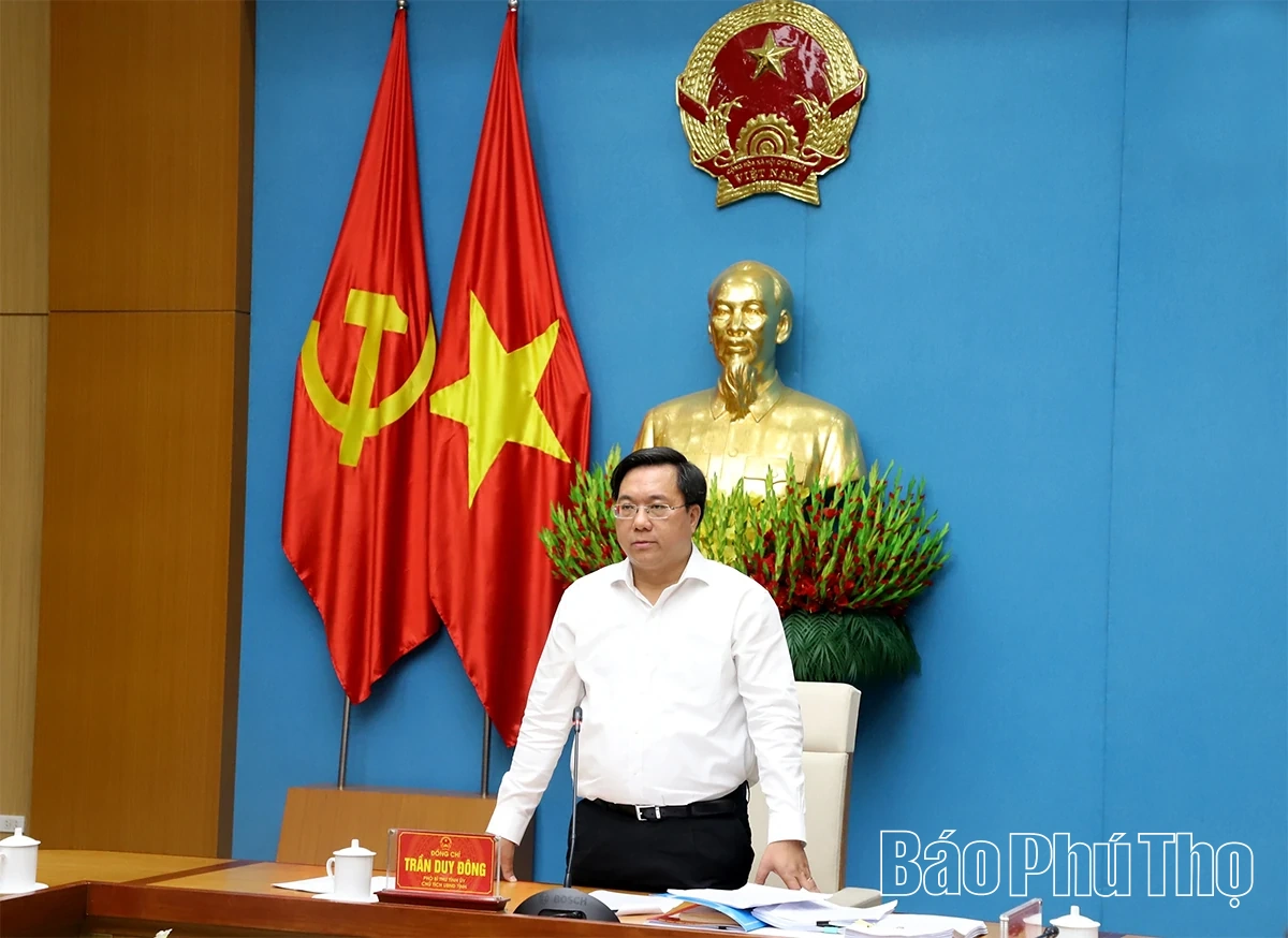 Chủ tịch UBND tỉnh Trần Duy Đông chủ trì phiên họp chuyên đề về xây dựng văn bản quy phạm pháp luật