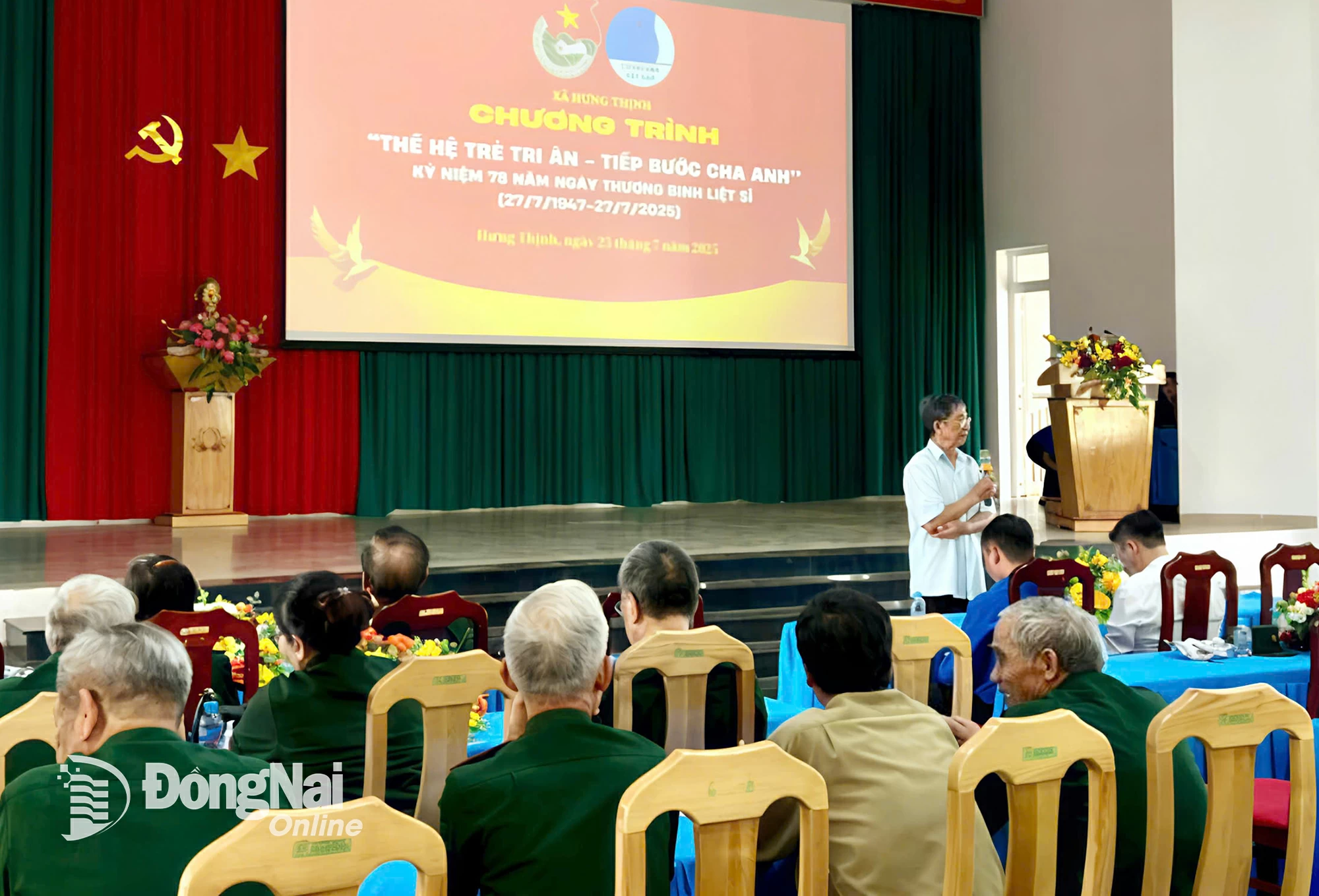 Quan cảnh buổi nói chuyện chuyên đề. Ảnh: Phan Trí