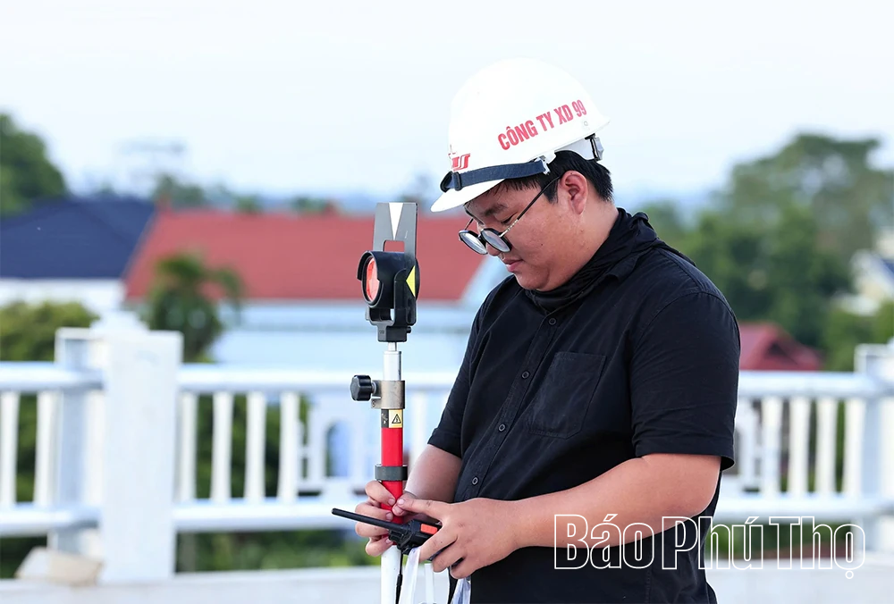 “Đếm ngược” về ngày thông xe cầu Phong Châu