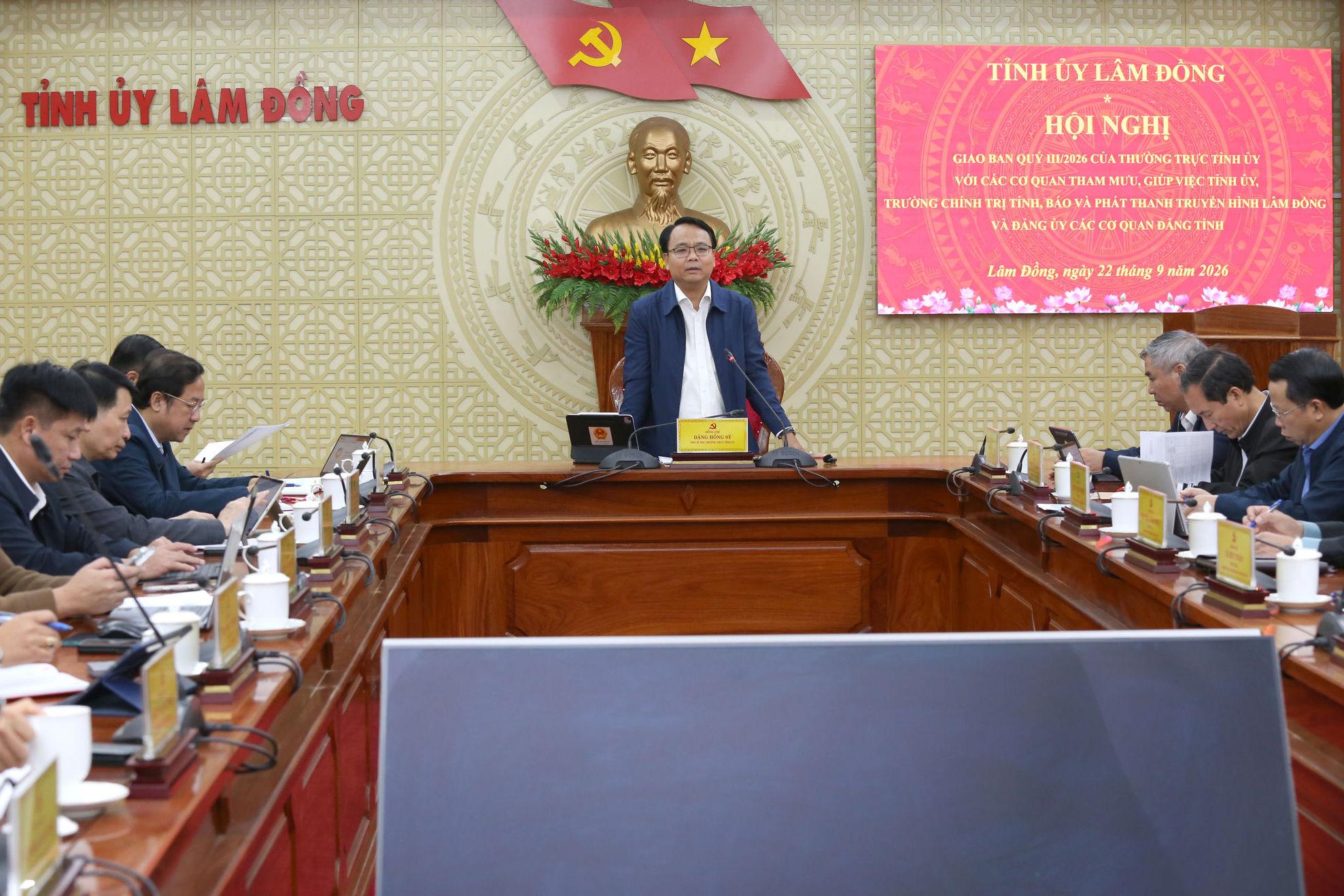 dong-chi-dang-hong-sy-pho-bi-thu-thuong-truc-tinh-uy-phat-bieu-tai-hoi-nghi-3-(1).jpg