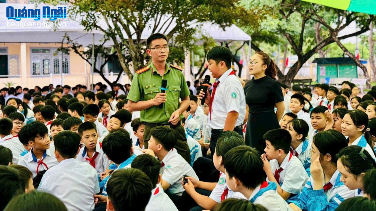 Báo và Phát thanh, Truyền hình Quảng Ngãi