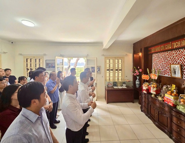 Lan tỏa tinh thần ‘tự soi, tự sửa’, sống giản dị trong đội ngũ cán bộ, đảng viên- Ảnh 5.