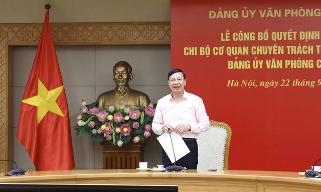 Thành lập Chi bộ cơ quan chuyên trách tham mưu, giúp việc Đảng ủy VPCP- Ảnh 2.