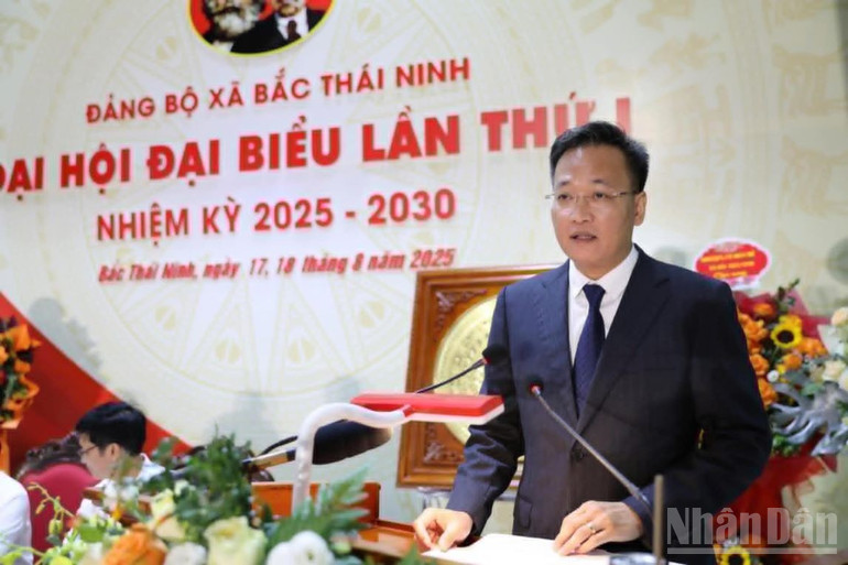 Đồng chí Nguyễn Hữu Nghĩa, Bí thư Tỉnh ủy Hưng Yên phát biểu chỉ đạo tại Đại hội. ndo_br_3.jpg