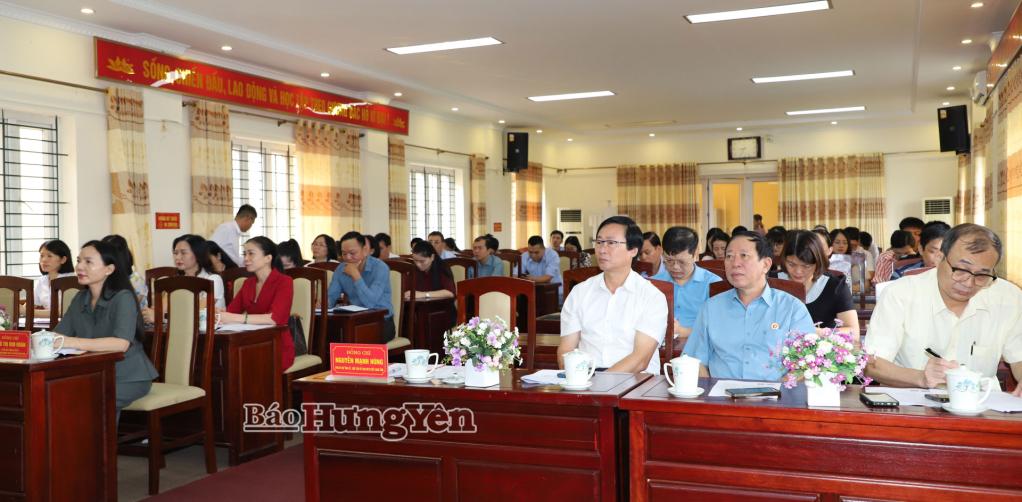 Quang cảnh hội nghị.