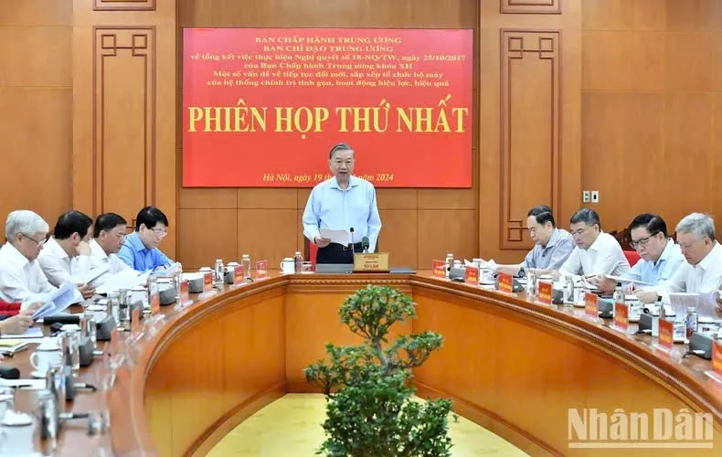 Vạch trần âm mưu “núp bóng” tinh gọn tổ chức bộ máy để thúc đẩy “tự diễn biến”, “tự chuyển hóa”