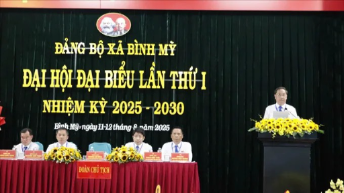 Bí thư Đảng ủy xã Bình Mỹ Nguyễn Chí Dũng phát biểu