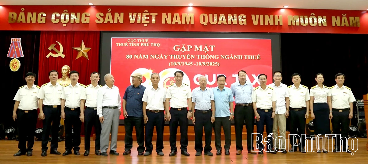 Gặp mặt kỷ niệm 80 năm ngày truyền thống ngành Thuế