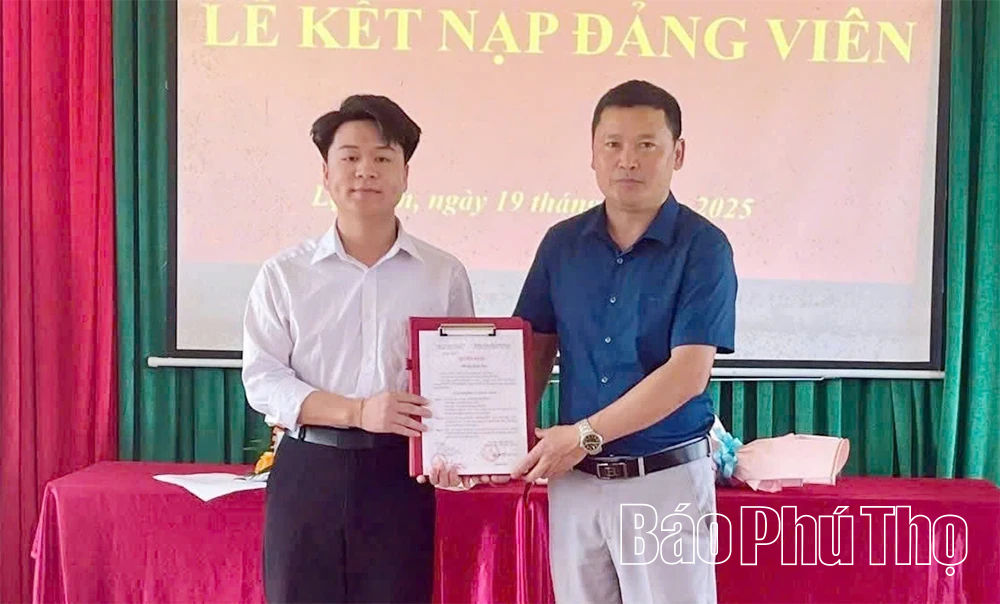 Đảng bộ xã Ngọc Sơn quan tâm công tác phát triển đảng viên