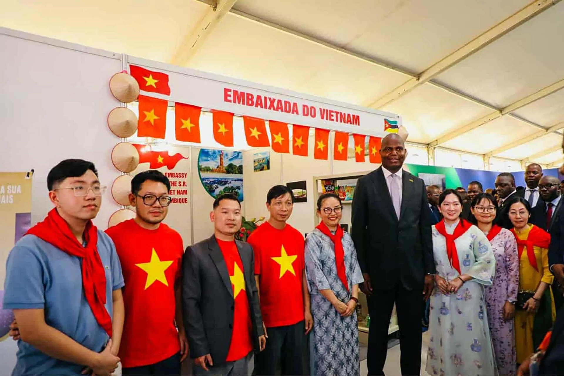 Quảng bá hình ảnh đất nước, con người Việt Nam tại Hội chợ quốc tế Maputo Quảng bá hình ảnh đất nước, con người Việt Nam tại Hội chợ quốc tế Maputo