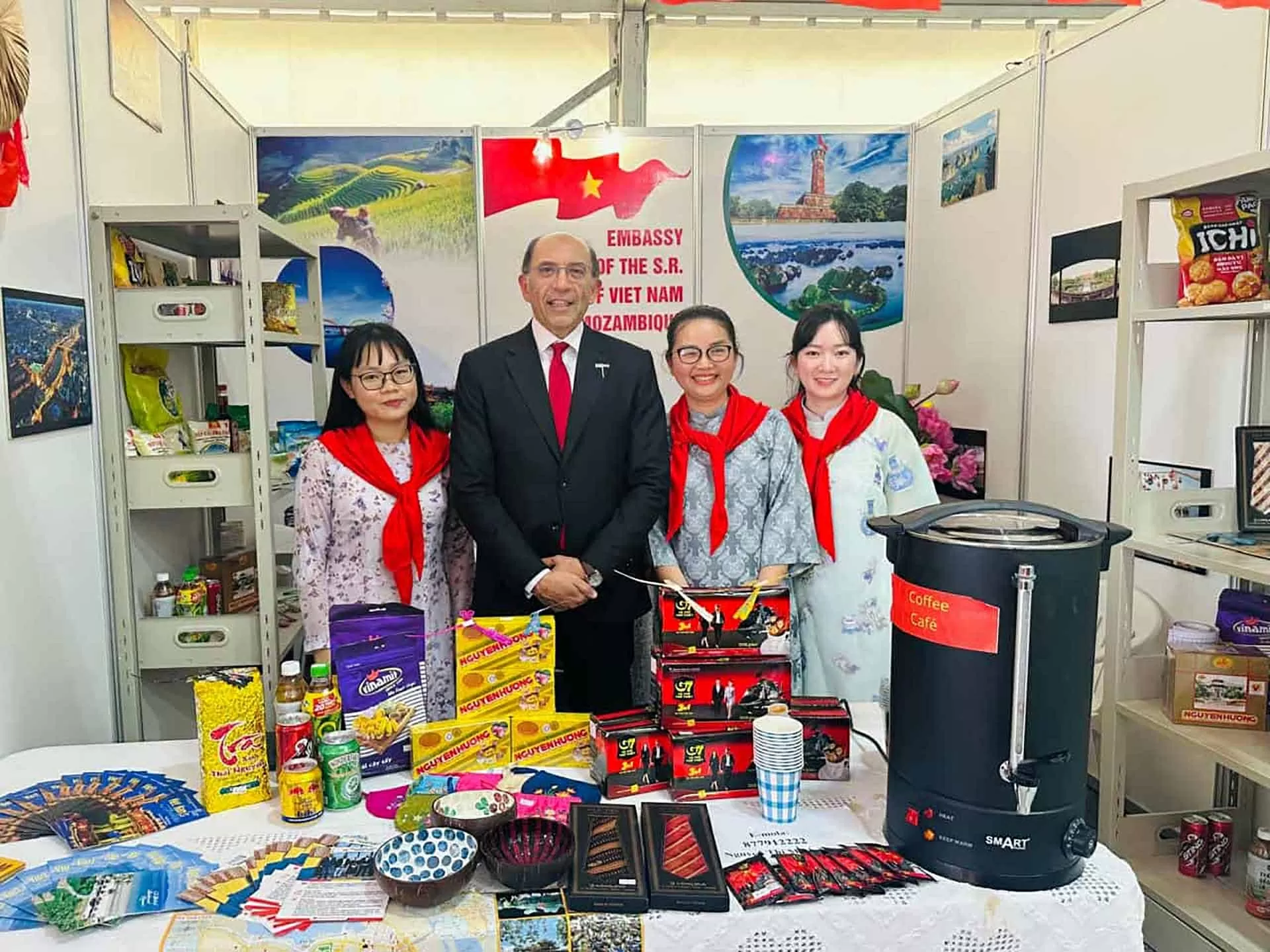 Quảng bá hình ảnh đất nước, con người Việt Nam tại Hội chợ quốc tế Maputo Quảng bá hình ảnh đất nước, con người Việt Nam tại Hội chợ quốc tế Maputo