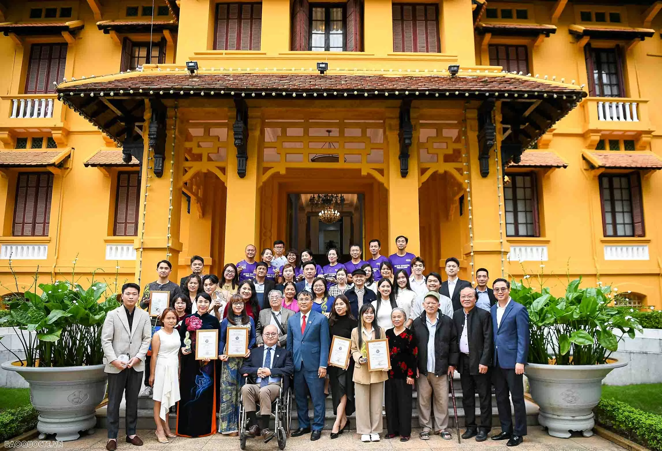 Trao giải cuộc thi sáng tác ca khúc ngành Ngoại giao và các cuộc thi phong trào nhân kỷ niệm 80 năm thành lập Ngành Trao giải cuộc thi sáng tác ca khúc ngành Ngoại giao và các cuộc thi phong trào nhân kỷ niệm 80 năm thành lập Ngành