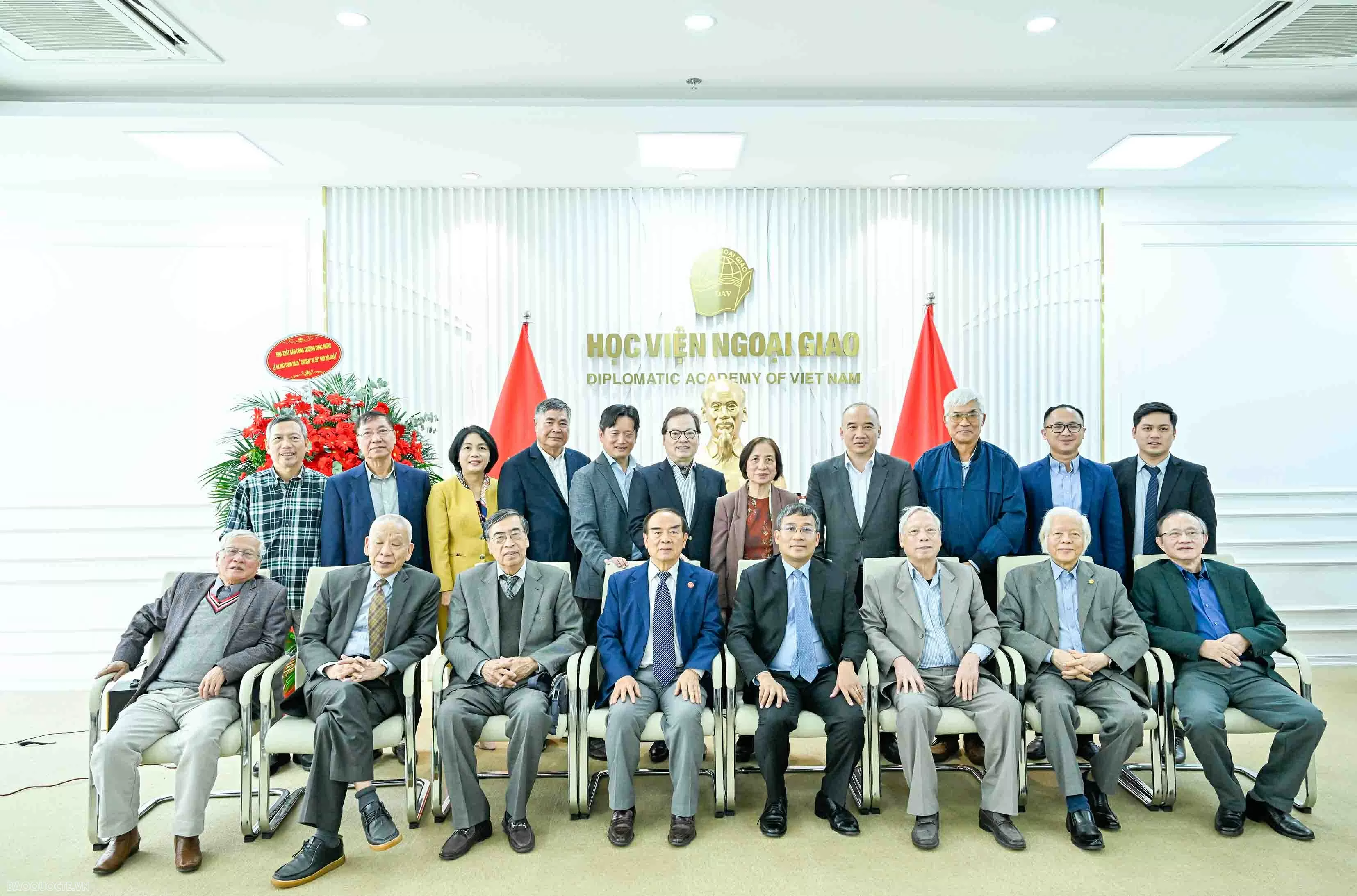 Chuyện đi sứ thời hội nhập Chuyện đi sứ thời hội nhập