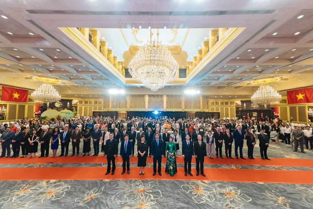 Kỷ niệm 80 năm Quốc khánh Việt Nam tại Quảng Châu, Trung Quốc: Giao thoa văn hóa, kết nối con người Kỷ niệm 80 năm Quốc khánh Việt Nam tại Quảng Châu, Trung Quốc: Giao thoa văn hóa, kết nối con người