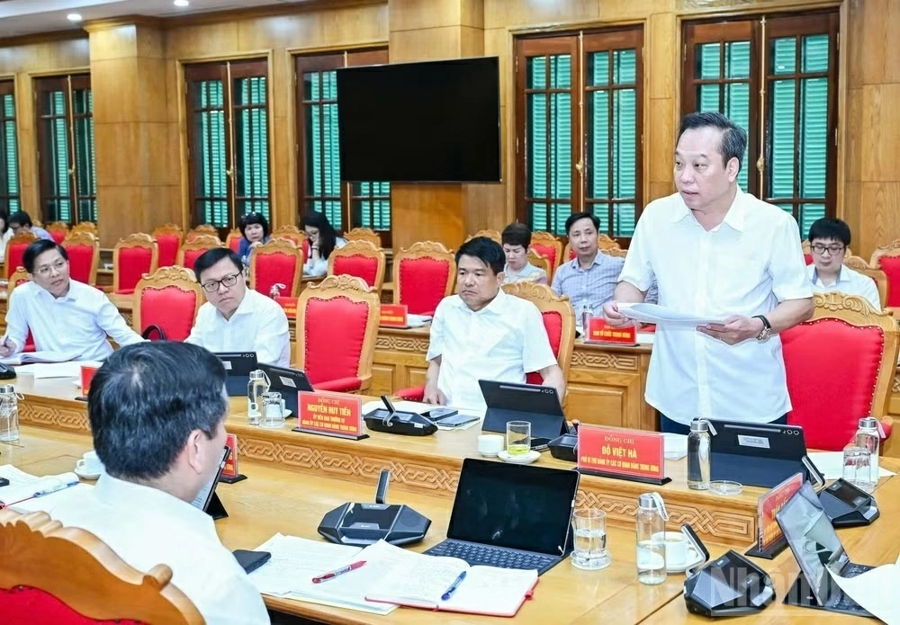 Phát huy cao nhất tinh thần trách nhiệm, bảo đảm chất lượng, tiến độ các nhiệm vụ trọng tâm