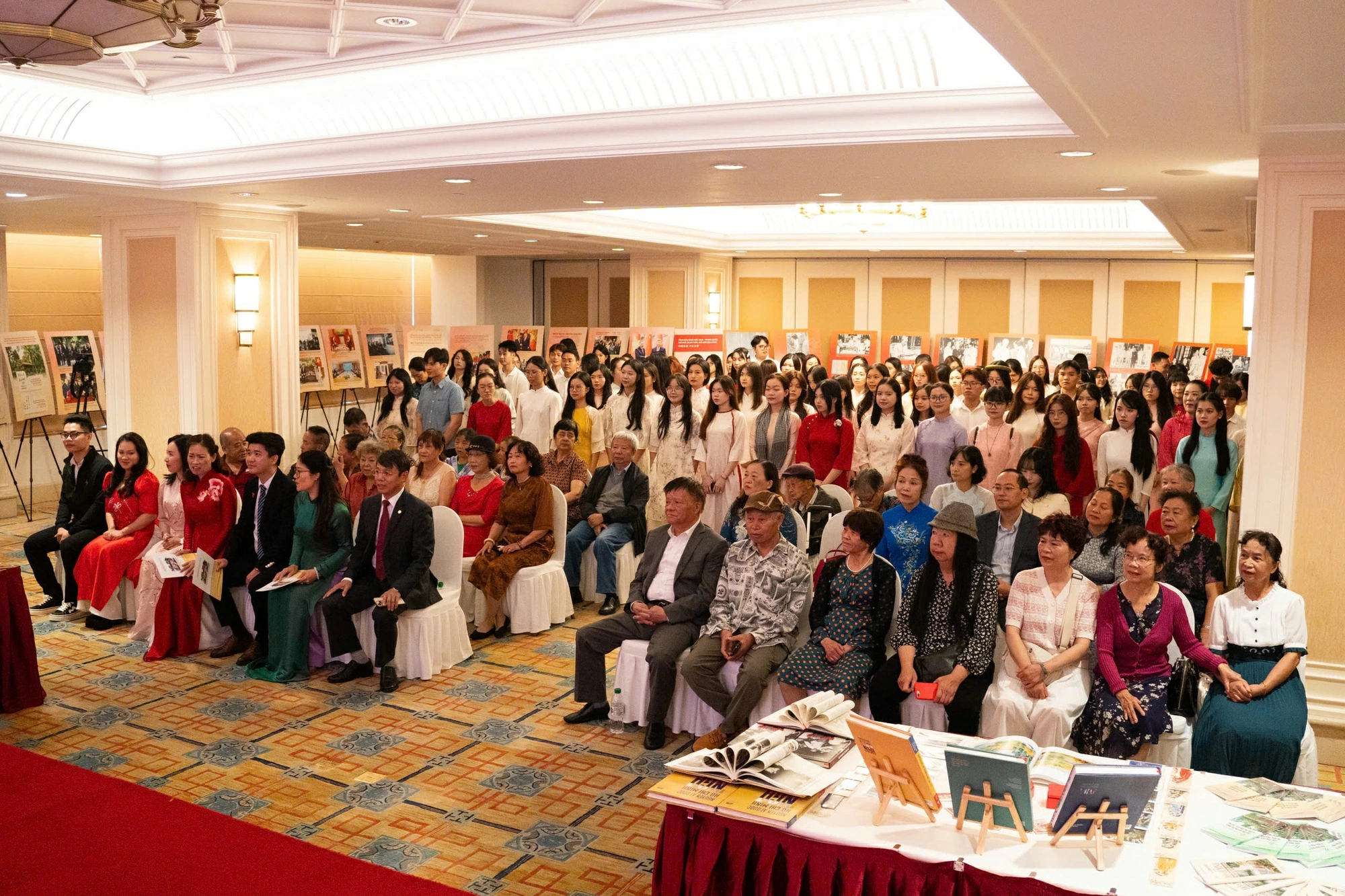 Chủ tịch Hồ Chí Minh với Trung Quốc: Lan tỏa tình đoàn kết truyền thống giữa hai dân tộc Chủ tịch Hồ Chí Minh với Trung Quốc: Lan tỏa tình đoàn kết truyền thống giữa hai dân tộc