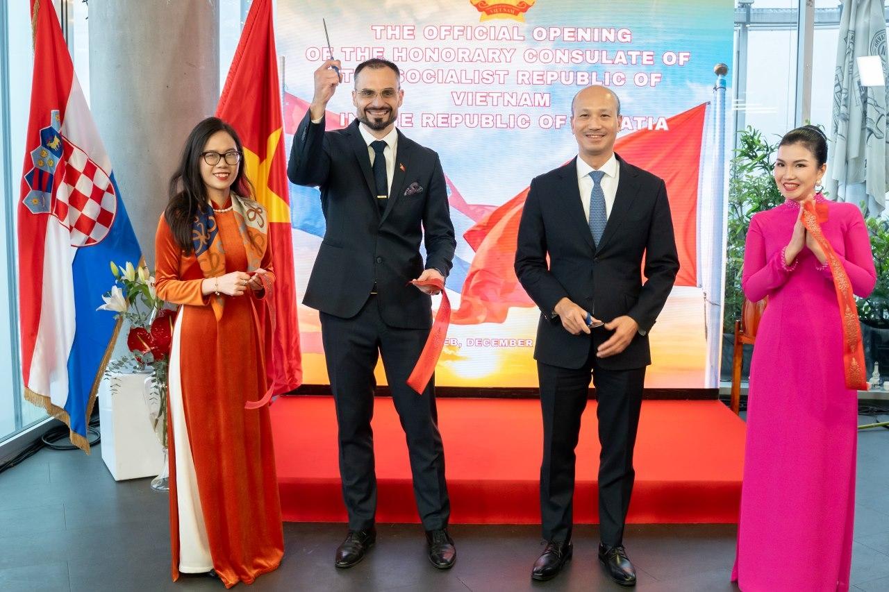 Khai trương văn phòng Lãnh sự danh dự Việt Nam tại Croatia Khai trương văn phòng Lãnh sự danh dự Việt Nam tại Croatia